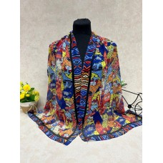 На фото 1 - Легкий палантин-шарф с принтом, цвет мультицвет